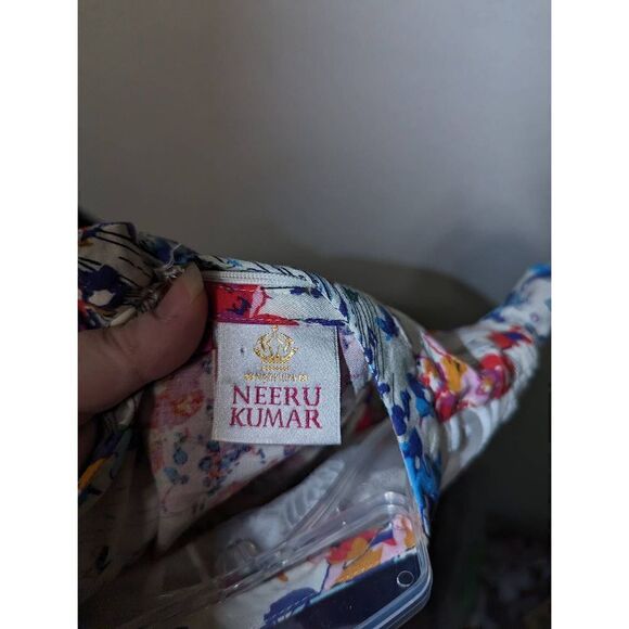 Neeru Kumar Floral Maxi Dress with Lace Top Size Small - Picture 16 of 16